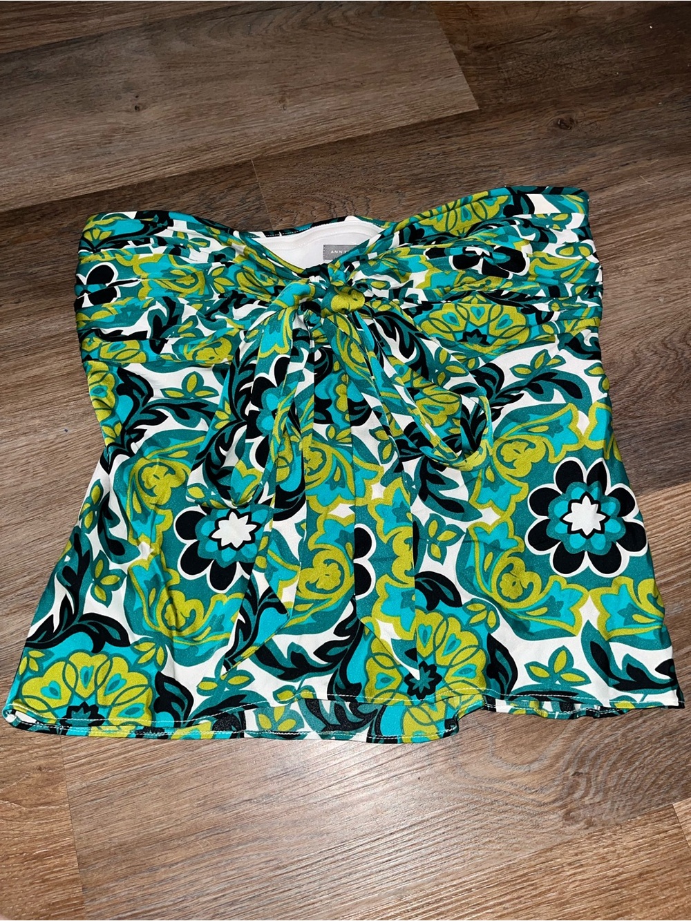 Vibrant floral strapless top